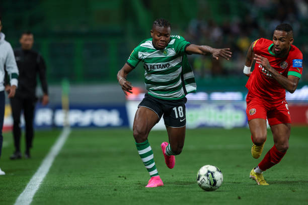 Abdul Fatawu in a Sporting CP jersey.